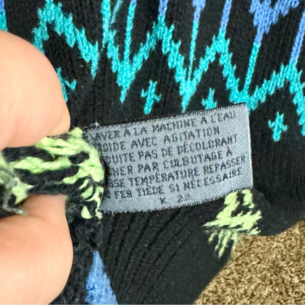 Vintage Black Liz Wear Chucky Cotton Turtleneck Sweater With Colorful Design - Picture 10 of 11